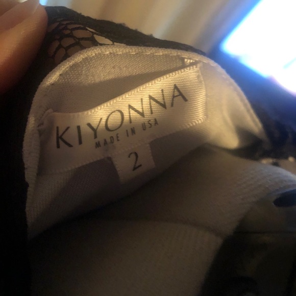 Black lace dress - Picture 5 of 5